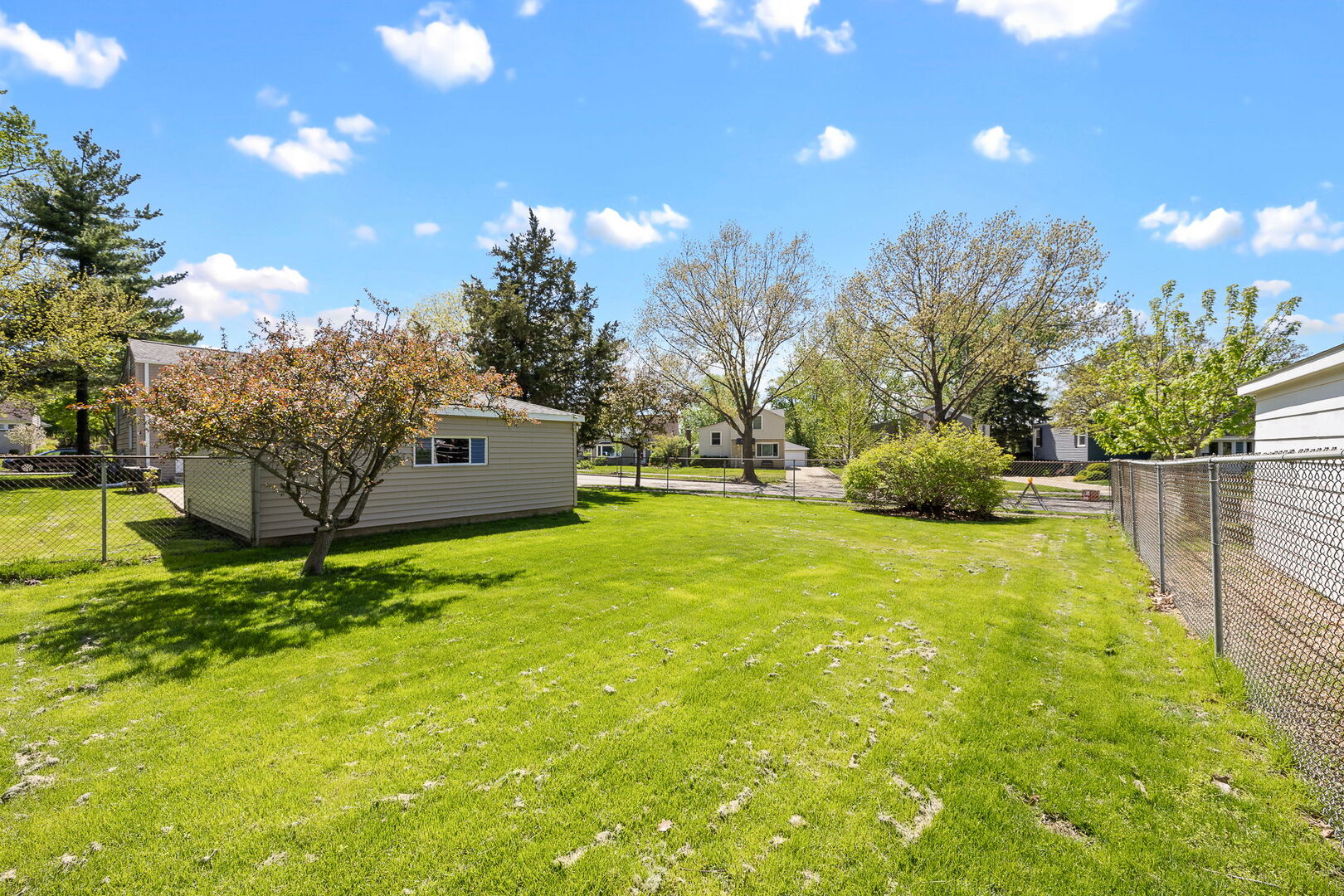 623 South Green Valley Drive Lombard IL 60148