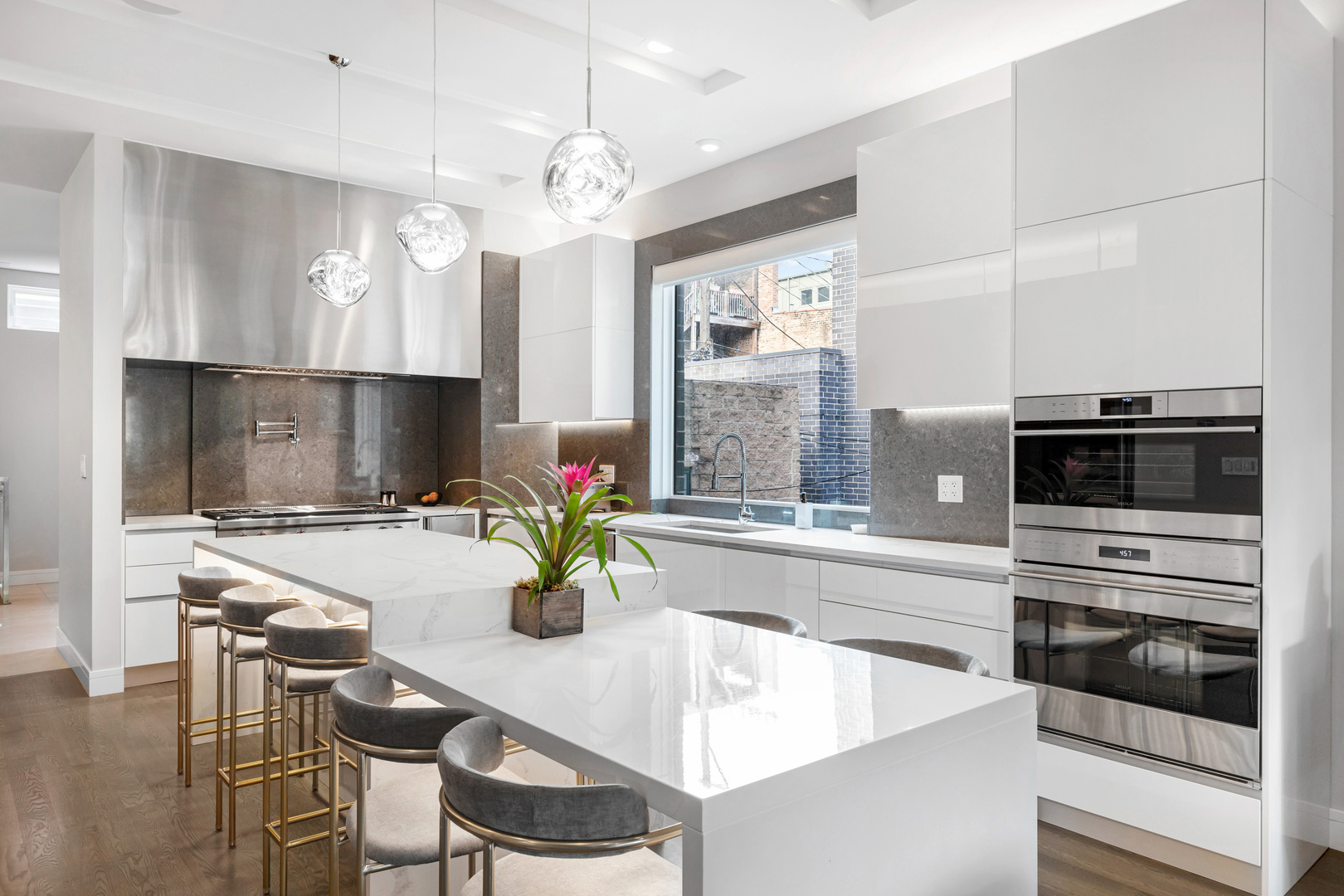 1624 West Pierce Avenue Chicago IL 60622