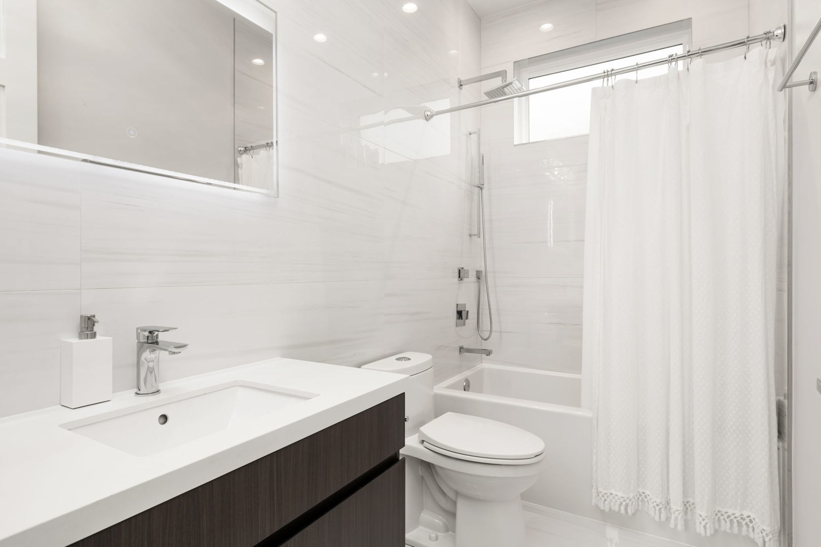 1624 West Pierce Avenue Chicago IL 60622