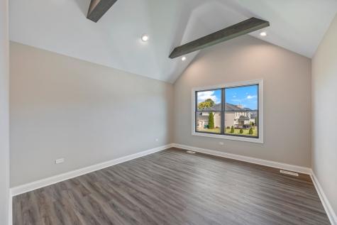 1033 Emerald Drive Naperville IL 60540