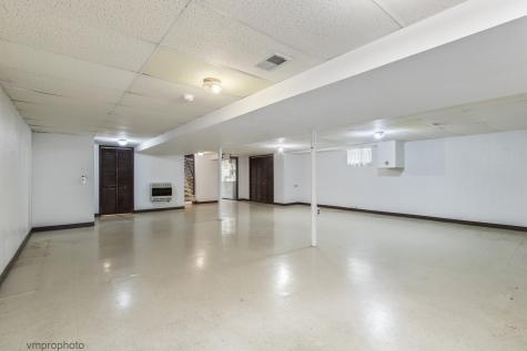 109 West Berkshire Lane Mount Prospect IL 60056