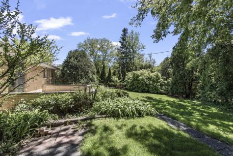 109 West Berkshire Lane Mount Prospect IL 60056