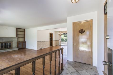 109 West Berkshire Lane Mount Prospect IL 60056