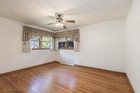 109 West Berkshire Lane Mount Prospect IL 60056