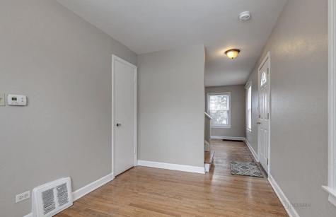 617 Waukegan Road Deerfield IL 60015