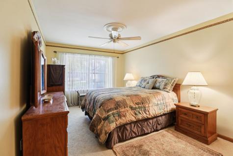 1923 Schomer Court Aurora IL 60505