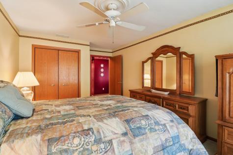 1923 Schomer Court Aurora IL 60505