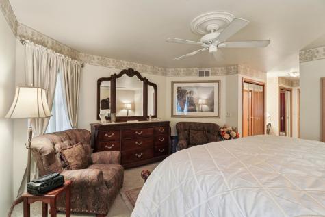 1923 Schomer Court Aurora IL 60505