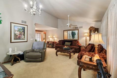 1923 Schomer Court Aurora IL 60505