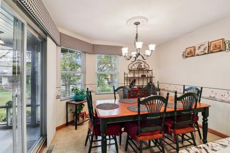 1923 Schomer Court Aurora IL 60505