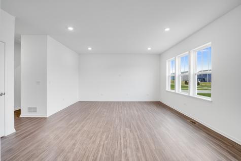 375 Danforth Drive Oswego IL 60543