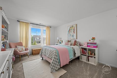 115 Piper Glen Avenue Oswego IL 60543