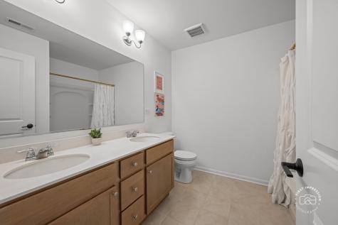 115 Piper Glen Avenue Oswego IL 60543