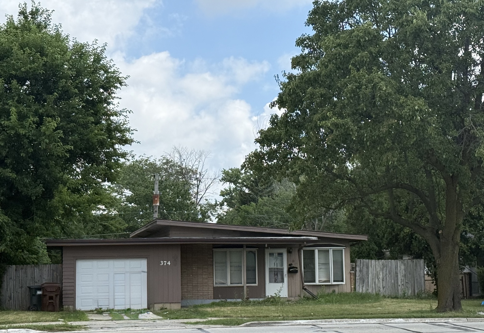 374 Sauk Trail Park Forest IL 60466