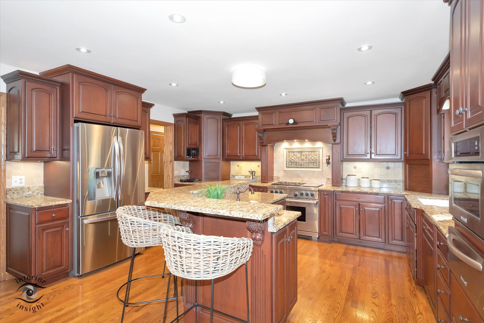 1925 Bending Oaks Court Downers Grove IL 60515