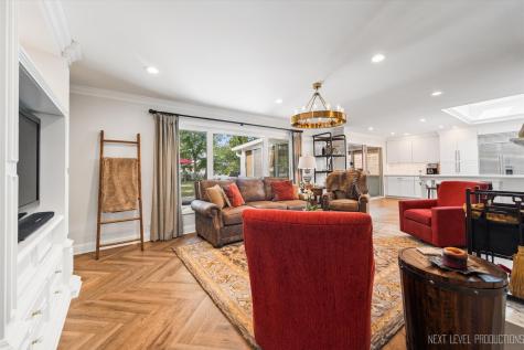 1017 Willow Lane Batavia IL 60510