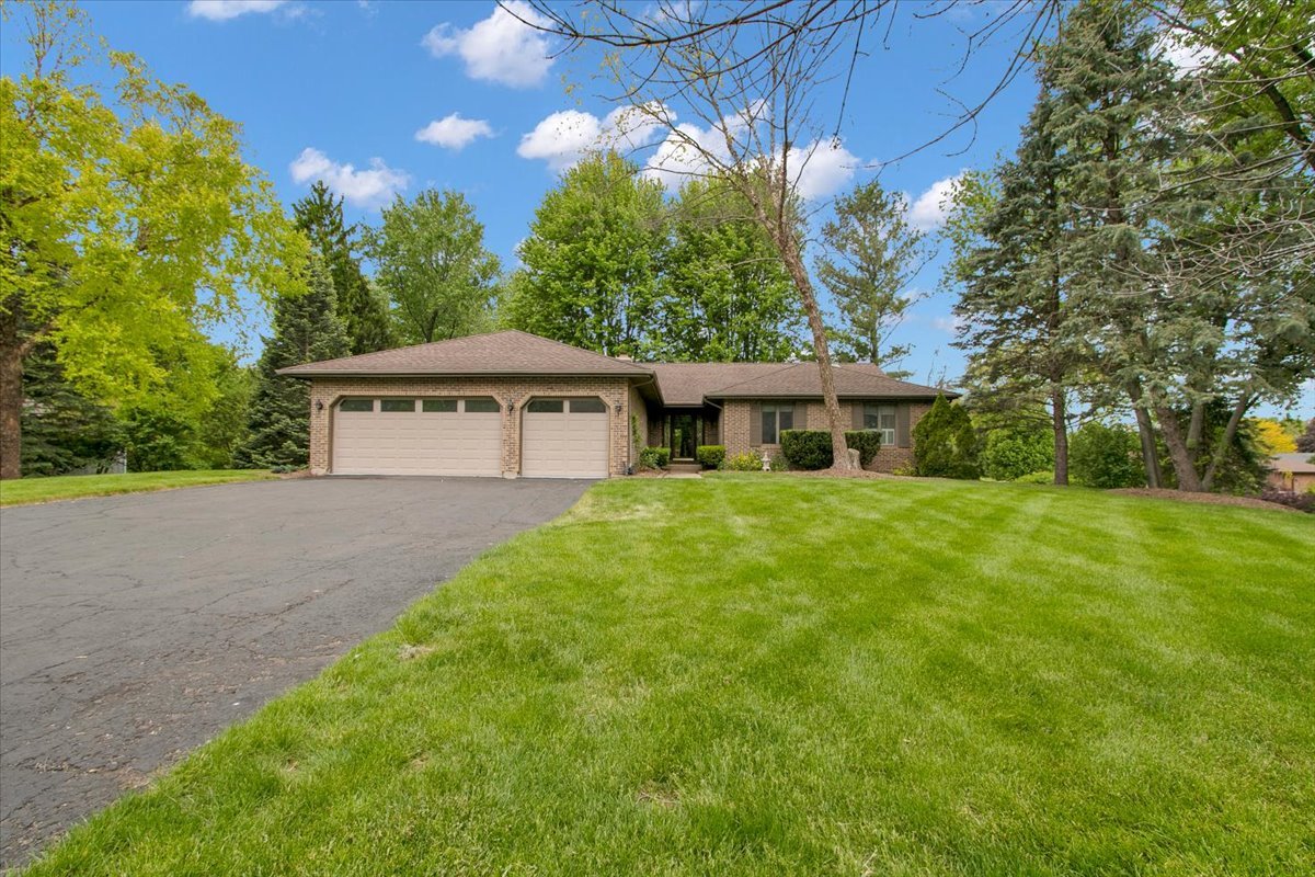 90 Briargate Road Cary IL 60013