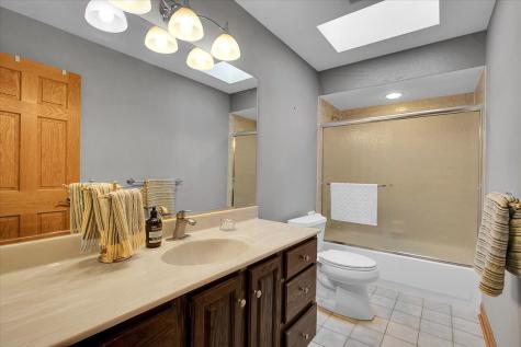90 Briargate Road Cary IL 60013
