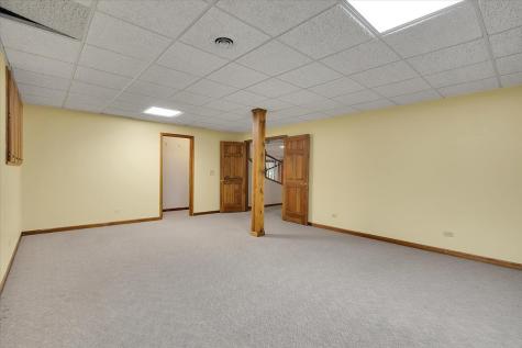 90 Briargate Road Cary IL 60013
