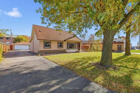 9435 South 78th Avenue Hickory Hills IL 60457