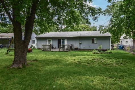 1205 North Nixon Drive Pontiac IL 61764