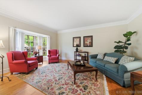 1005 Stonehedge Road St. Charles IL 60174