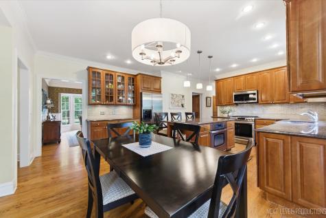 1005 Stonehedge Road St. Charles IL 60174