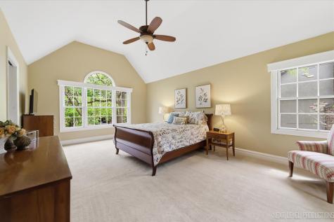 1005 Stonehedge Road St. Charles IL 60174
