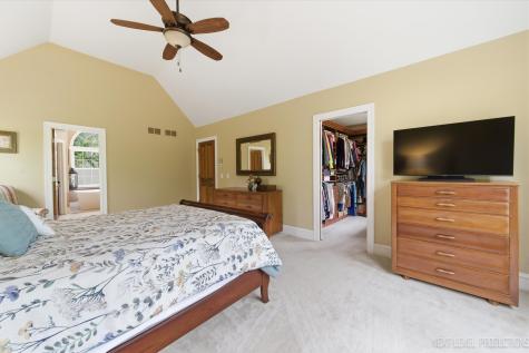 1005 Stonehedge Road St. Charles IL 60174