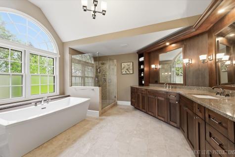 1005 Stonehedge Road St. Charles IL 60174