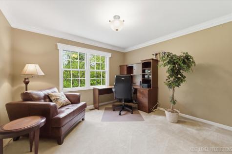 1005 Stonehedge Road St. Charles IL 60174