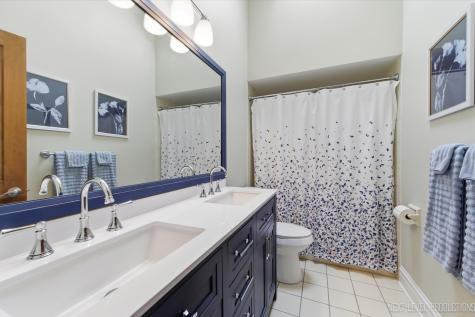 1005 Stonehedge Road St. Charles IL 60174