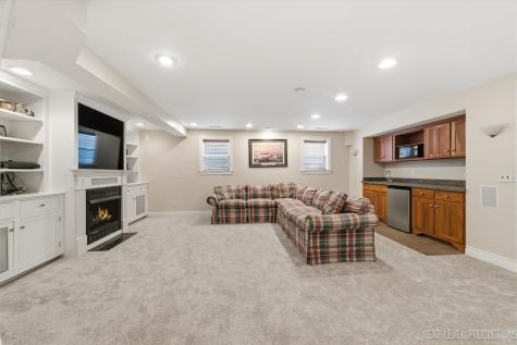 1005 Stonehedge Road St. Charles IL 60174