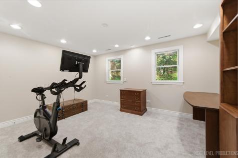 1005 Stonehedge Road St. Charles IL 60174
