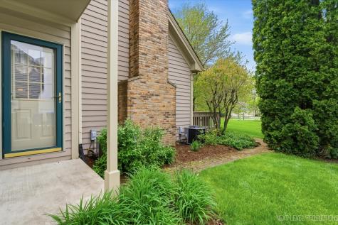 1005 Stonehedge Road St. Charles IL 60174