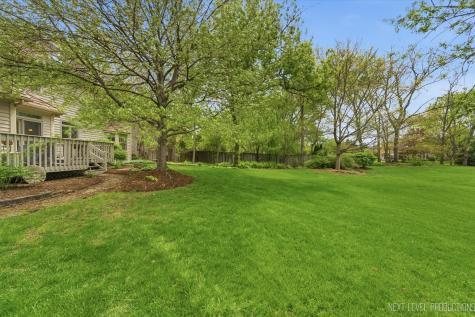 1005 Stonehedge Road St. Charles IL 60174