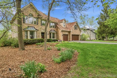 1005 Stonehedge Road St. Charles IL 60174