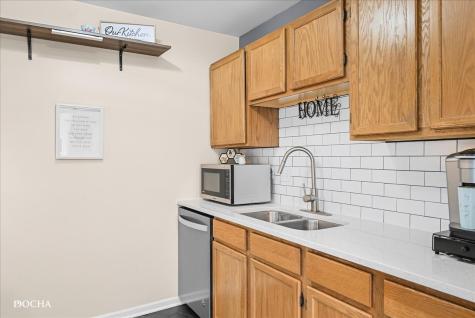 2942 Shelly Lane Aurora IL 60504