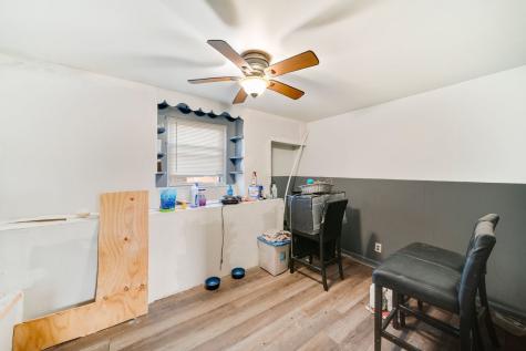 14446 Des Plains Street Harvey IL 60426