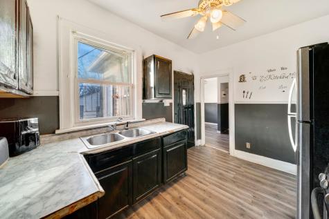 14446 Des Plains Street Harvey IL 60426
