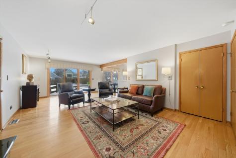 320 West Russell Street Barrington IL 60010