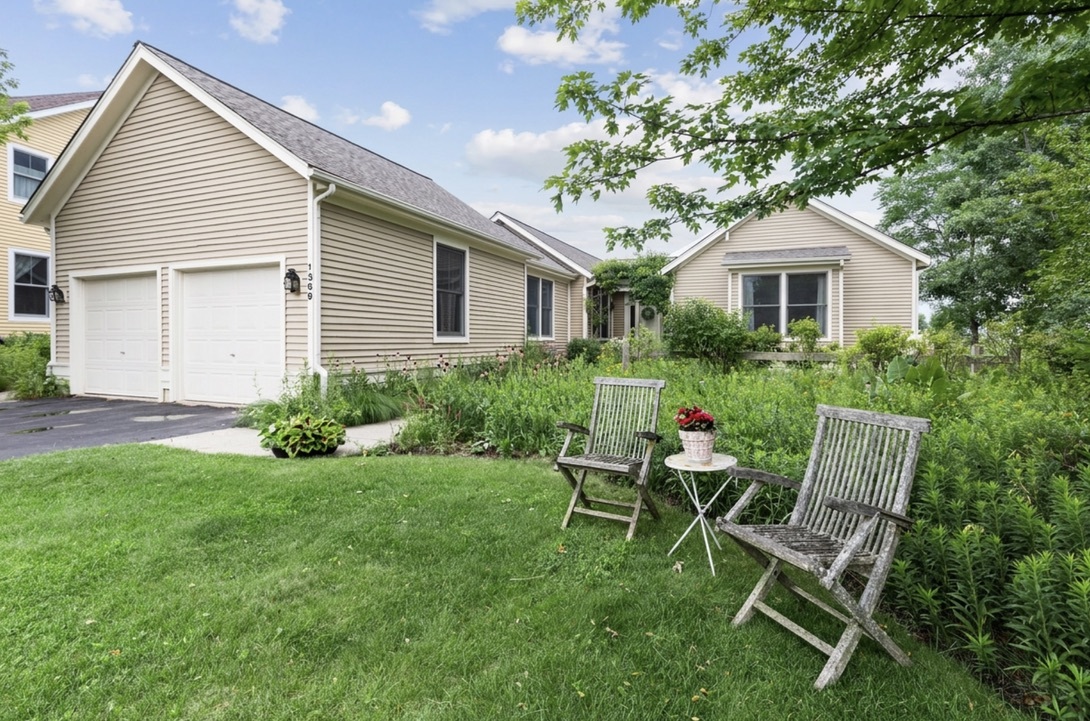 1369 Calamus Lane Grayslake IL 60030