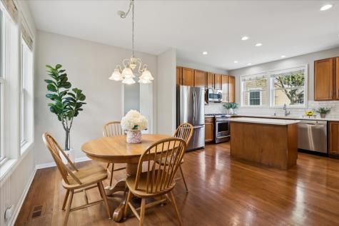 1369 Calamus Lane Grayslake IL 60030