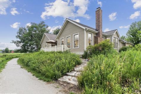 1369 Calamus Lane Grayslake IL 60030