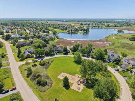 1369 Calamus Lane Grayslake IL 60030