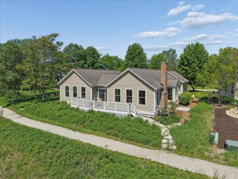 1369 Calamus Lane Grayslake IL 60030