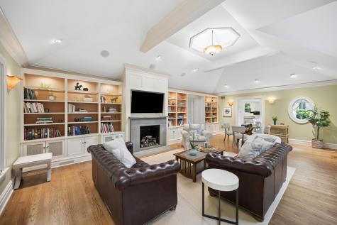 500 Maple Street Winnetka IL 60093