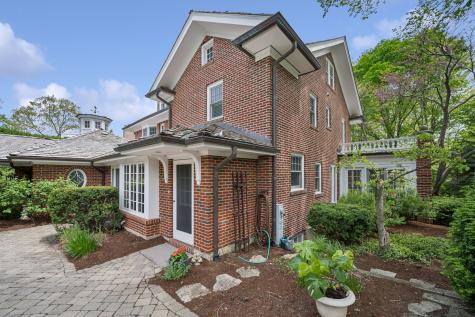 500 Maple Street Winnetka IL 60093