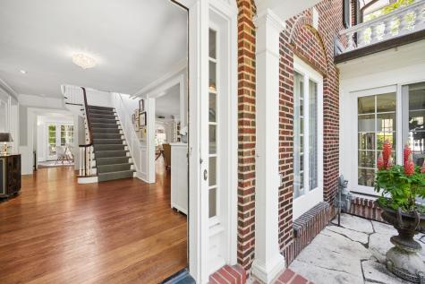 500 Maple Street Winnetka IL 60093
