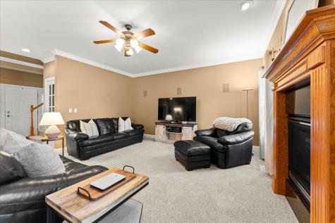 704 Hawk Drive Mahomet IL 61853
